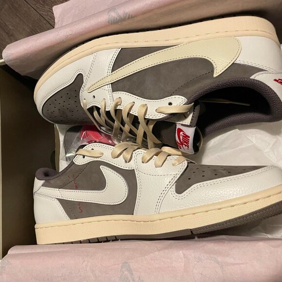Jordan 1 Retro Low Travis Scott Reverse Mocha - Picture 2 of 7